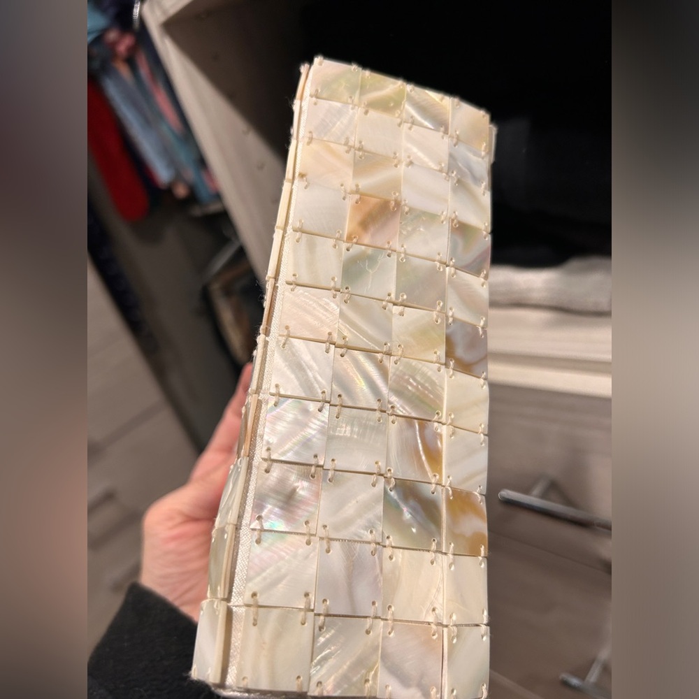 Mother of Pearl small handbag - Picture 3 of 4